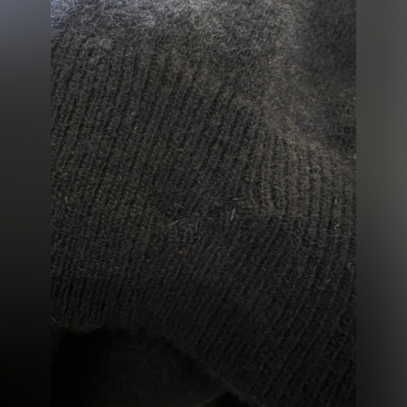 Vintage Chanel navy cashmere sweater - Picture 9 of 10